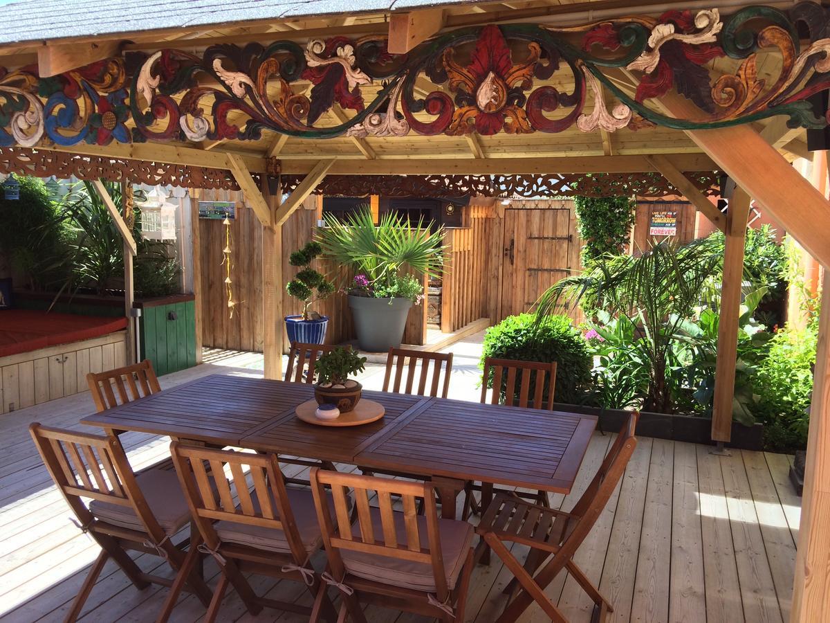 Villa Zenith Hostel - La Maison Лакано Экстерьер фото